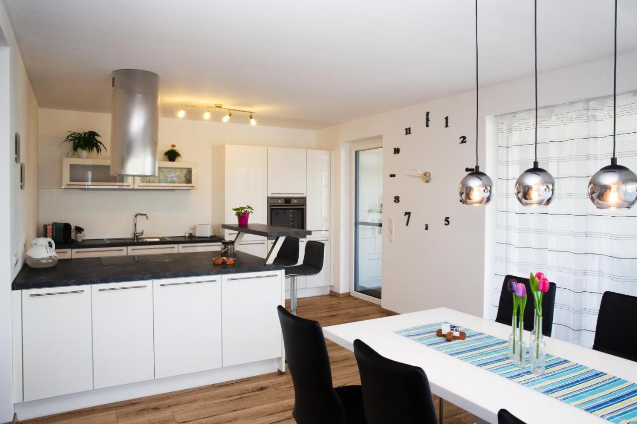 Chicken Hill Apartment Muntlix Екстериор снимка